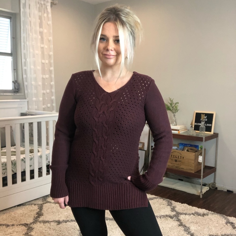 NWOT BURGUNDY SWEATER